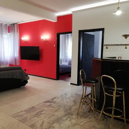 Top Center Cozy And Spacious Apartment София Экстерьер фото