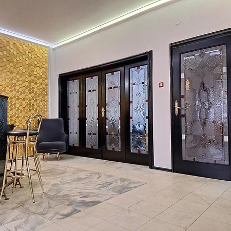 Top Center Cozy And Spacious Apartment София Экстерьер фото