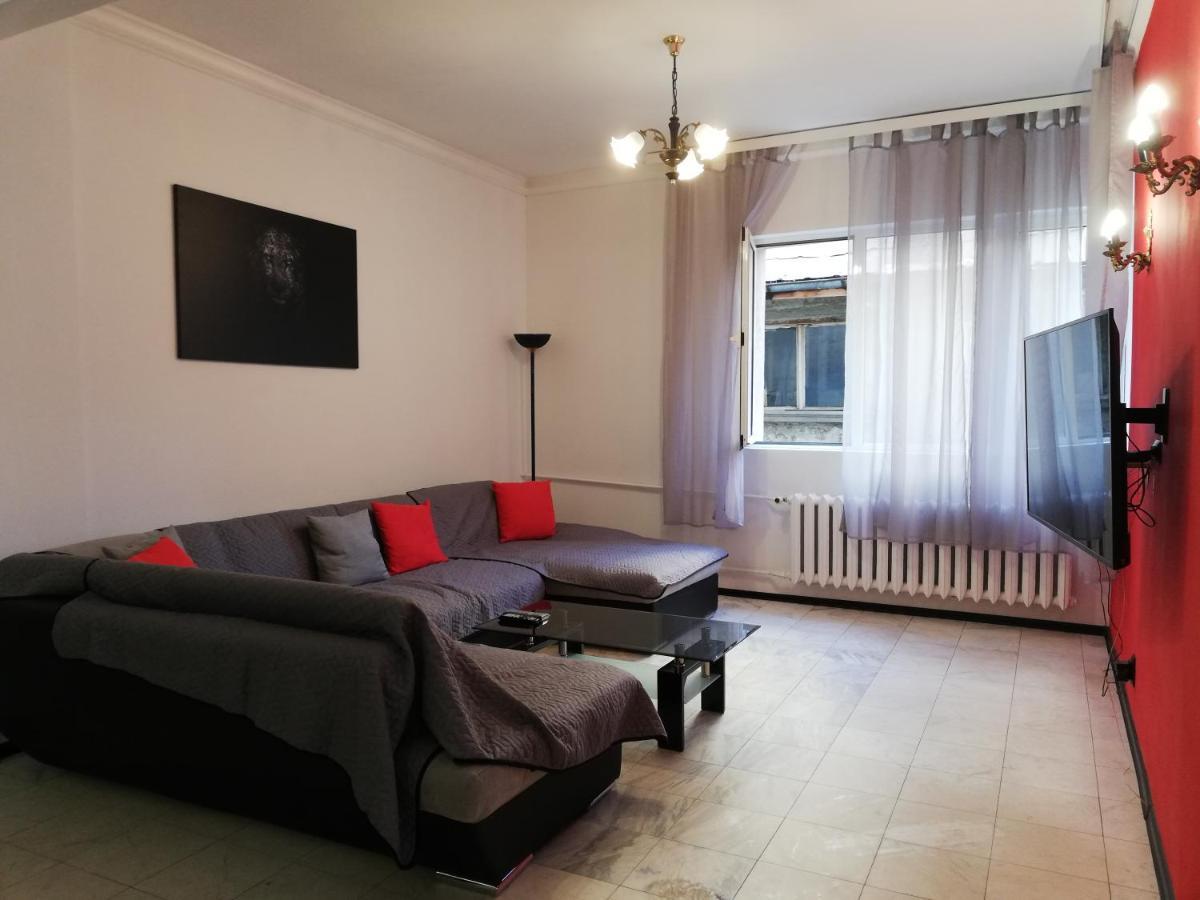 Top Center Cozy And Spacious Apartment София Экстерьер фото