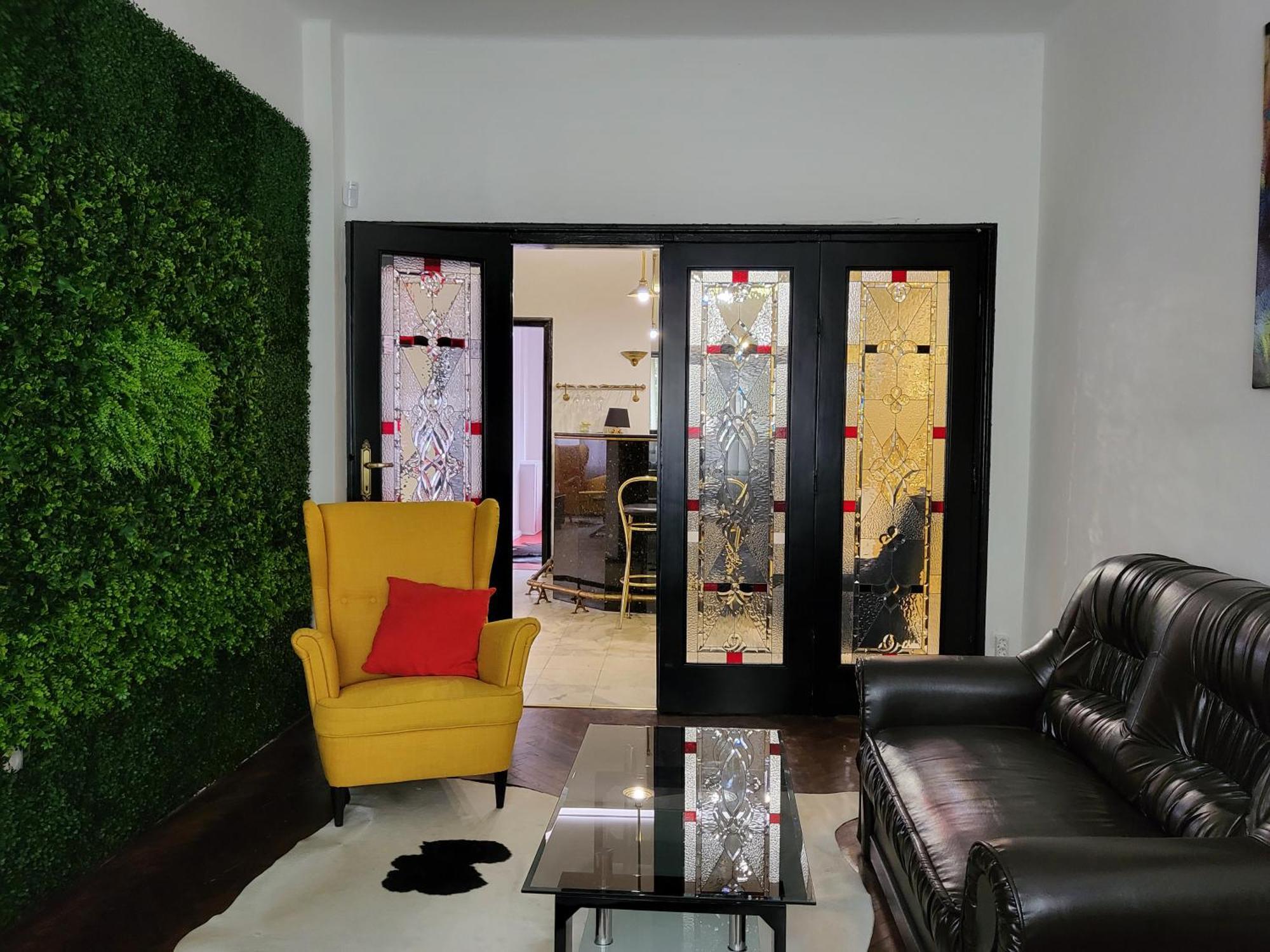 Top Center Cozy And Spacious Apartment София Экстерьер фото