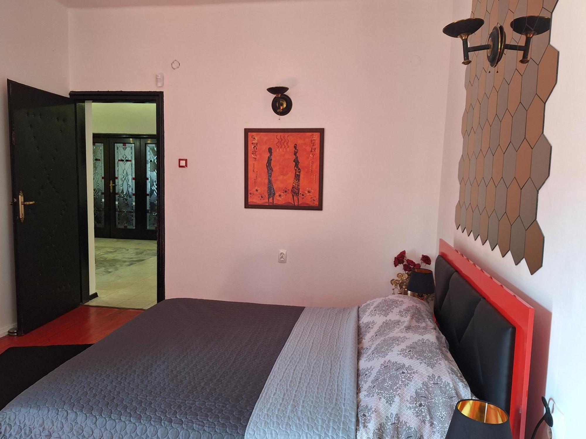 Top Center Cozy And Spacious Apartment София Экстерьер фото